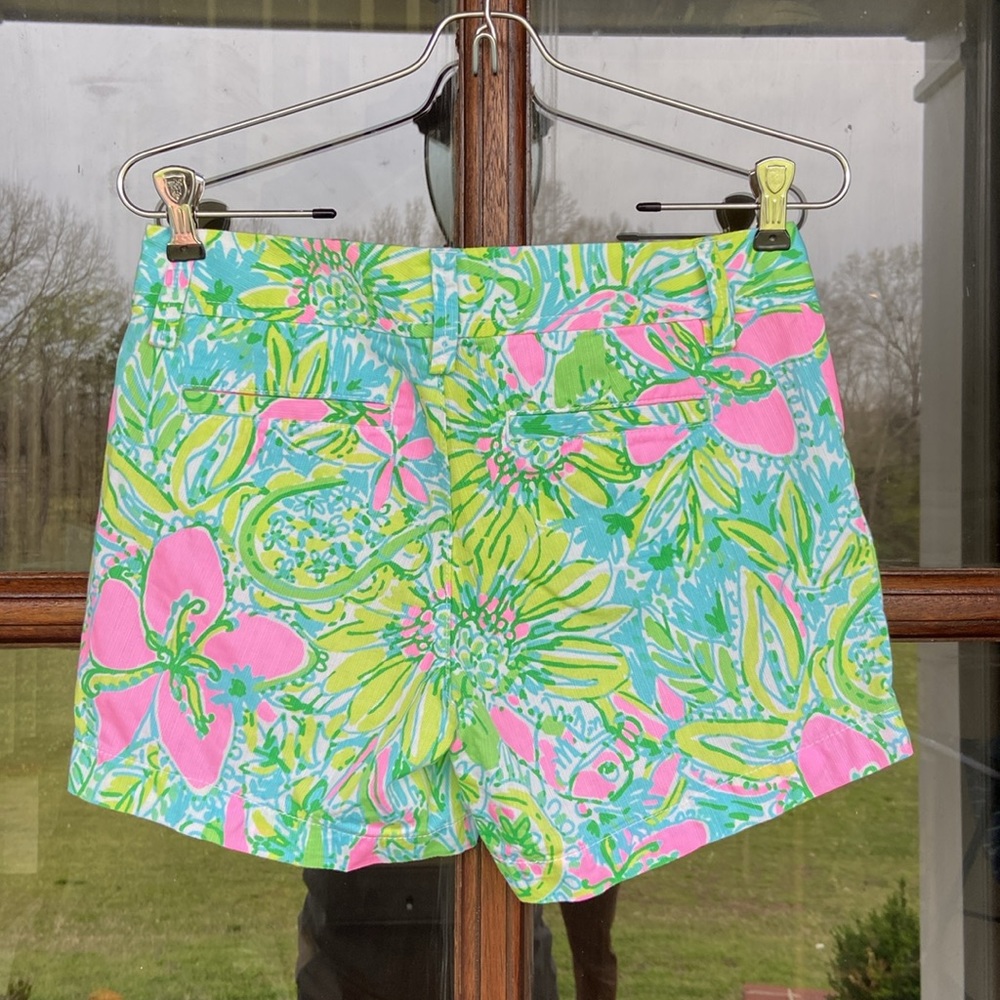 Lily Pulitzer The Callahan shorts. Size 0 - Picture 4 of 5